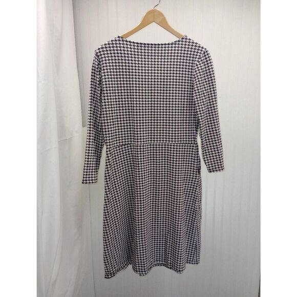 Lands End, houndstooth Jersey dress. Size medium - Picture 2 of 4